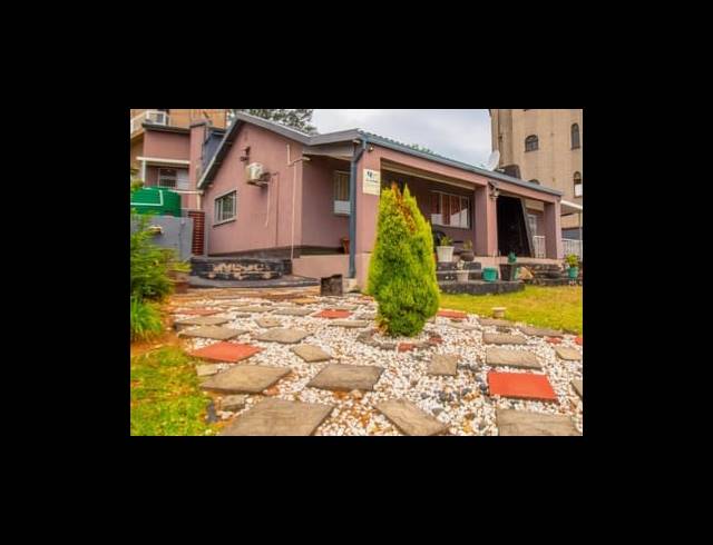4 BEDROOM HOUSE FOR SALE IN MEREWENT
